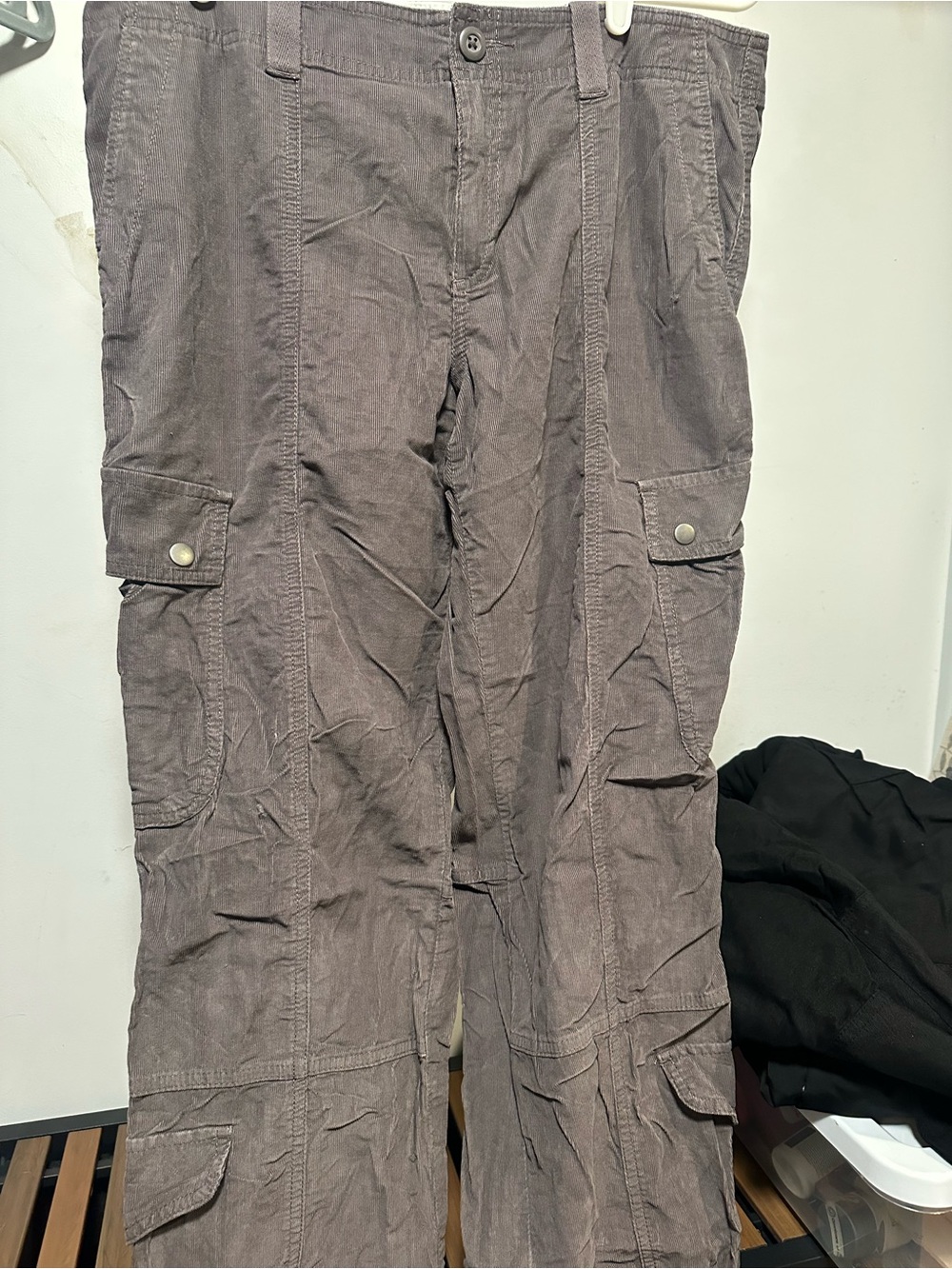 LONDONJEAN Brown Cargo Pants with Multiple Pockets